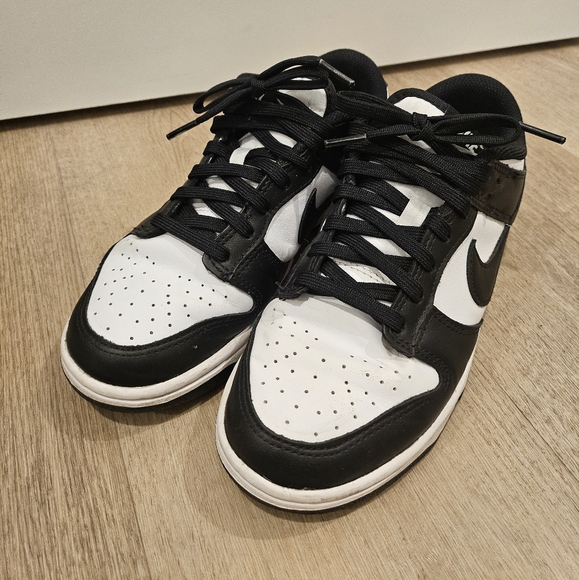 Nike Dunk Panda Low size 7.5 womens - Picture 5 of 9